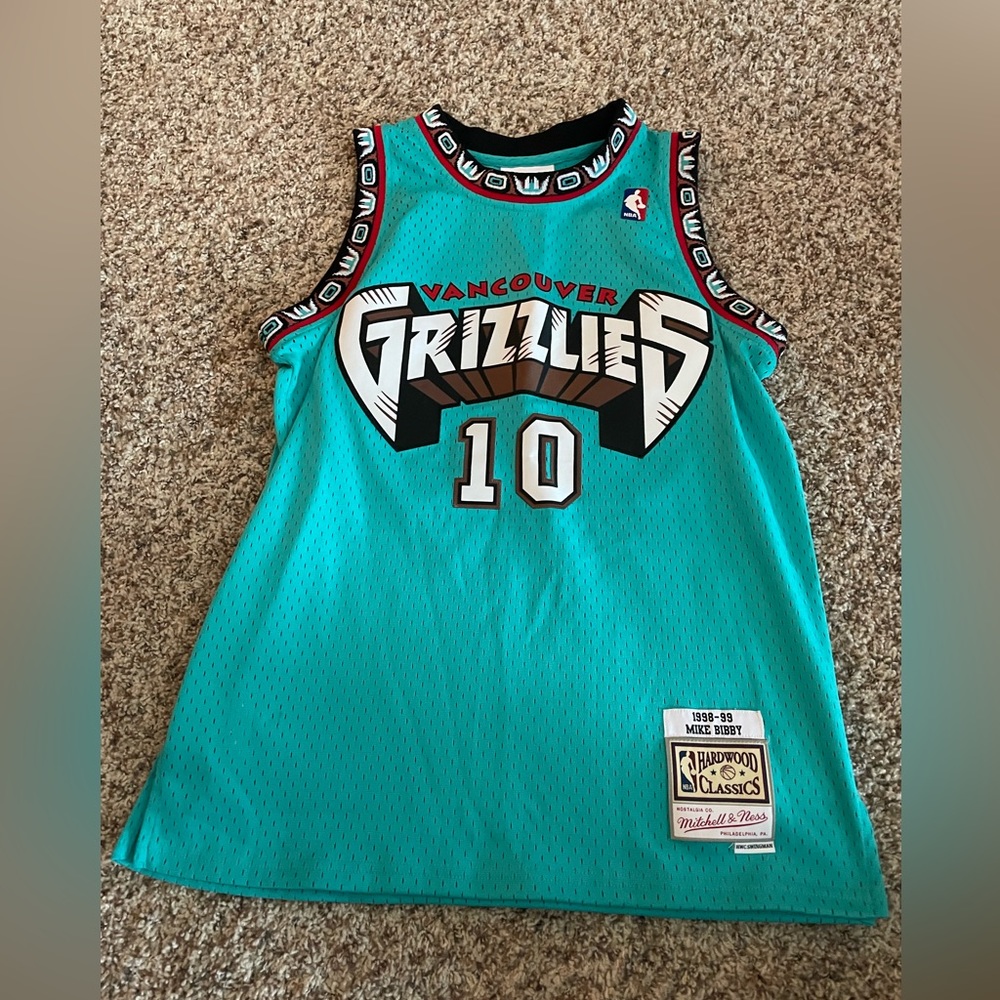 Mitchell & Ness Swingman Mike Bibby Vancouver Grizzlies #10 Jersey, Yout…